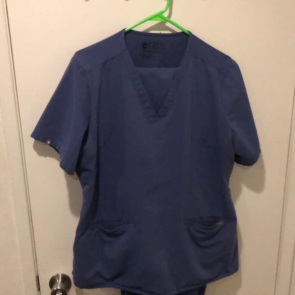 Used FIGS scrub top. X-Large.